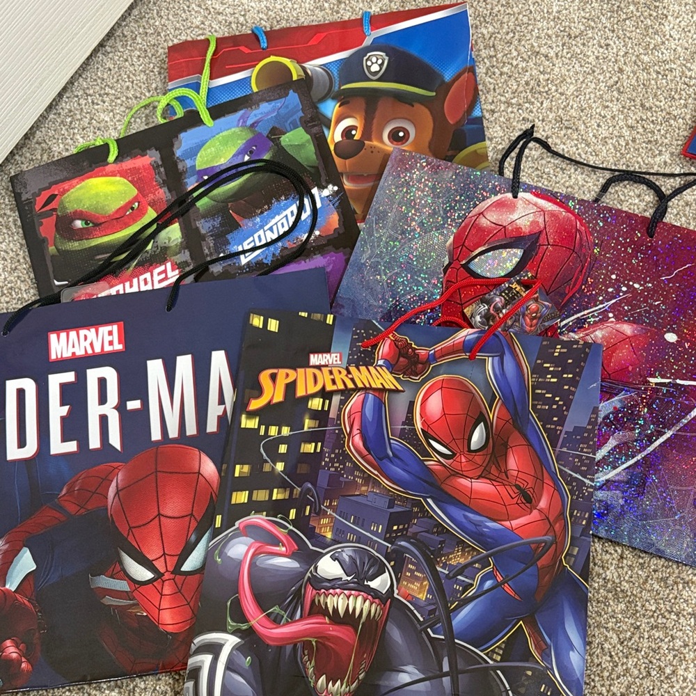 Marvel and Paw Patrol Gift Bags Set